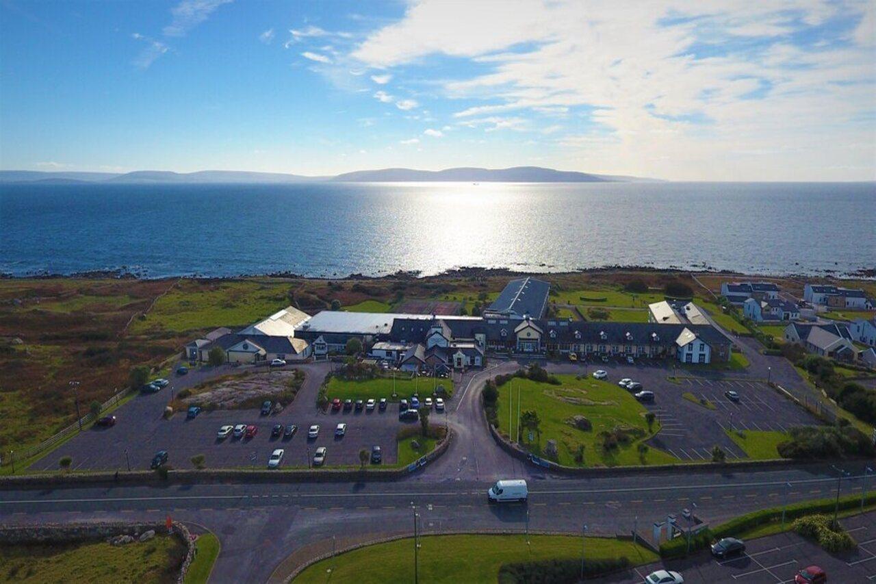 Connemara Coast Hotel Furbo Екстериор снимка